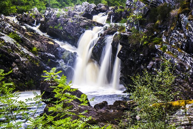 From Edinburgh: 5-Day Isle of Skye, Oban, & Highlands Tour - Day 3: Quiraing, Kilt Rock, Skye Museum, and Plockton Sea Life Options