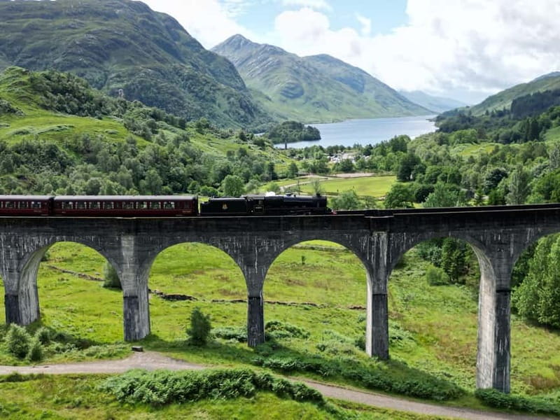 From Edinburgh: Glenfinnan Viaduct, Glencoe & Highlands Tour - Key moments that make this tour work