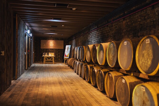 From Edinburgh: Glenkinchie Distillery & Whisky Experience - The bus ride: why having a driver matters
