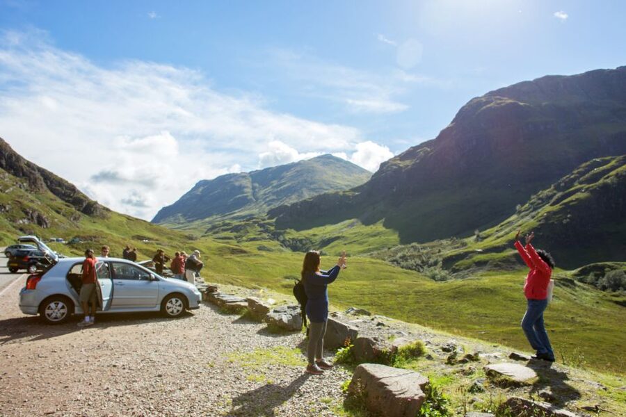 From Edinburgh: Loch Ness and Scottish Highlands Day Tour - Meeting point: where to find the group in Edinburgh
