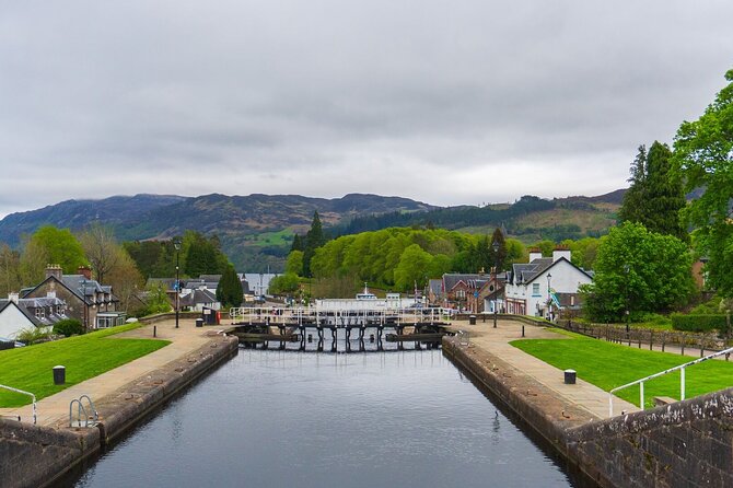 From Glasgow: Scottish Highlands and Loch Ness Day Tour - The guide matters: why commentary can be the best part