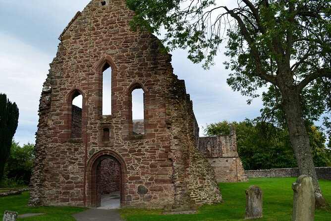 From Inverness: Monsters, Lochs and Legends Day Tour - Singleton Distillery stop: whisky tasting options without pressure