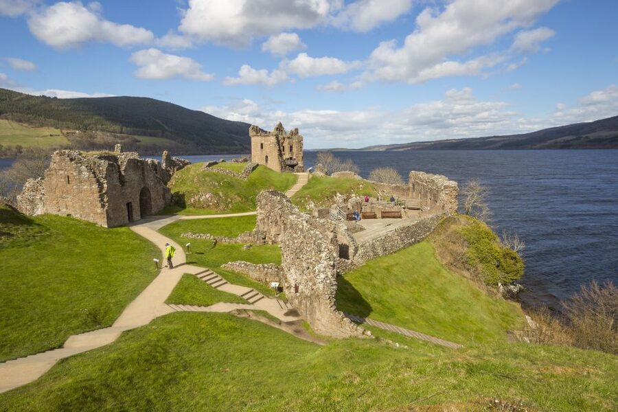 Full-Day Custom Tour: Loch Ness, Glencoe and Highlands - Getting out of Edinburgh: pickup, drive time, and the Doune Castle win