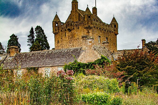 Full-Day Private Tour to Urquhart Castle Loch Ness and Inverness - Inverness Old Church Street Stops, From Leakey to St Stephen’s