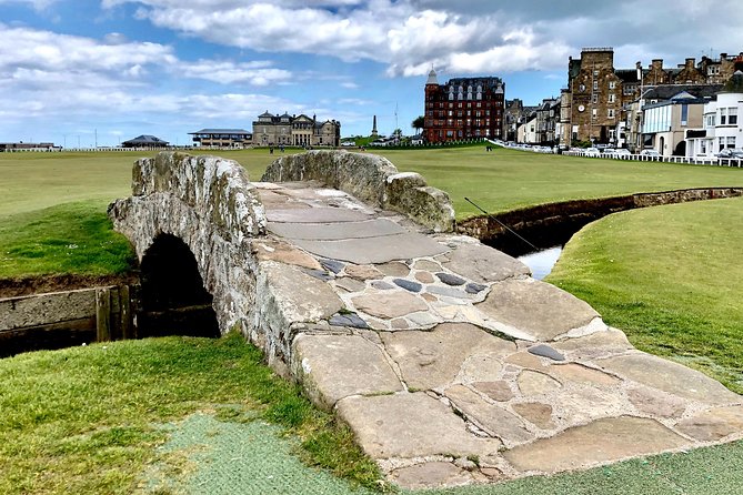 Full Day Tour to St Andrews, Dunfermline & the Fife Coast - How the guide experience makes the difference