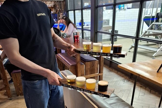 Glasgow City Bike Tour and Craft Beer Experience - SEC Armadillo: pay attention to the details