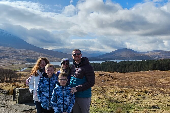 Glasgow: Glencoe & Oban Privately Guided Day Tour in Luxury MPV - Stop Two: Inveraray Time with Loch Fyne Views and Castle Grounds