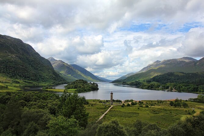Glasgow: Glenfinnan Viaduct & The Highlands - Glenfinnan Viaduct: the must-see viewpoint for the Jacobite Train crossing