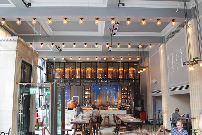 Glasgow: Pubs & History Walking Tour with Beer Tasting - Price and value: what $63.83 buys you in Glasgow