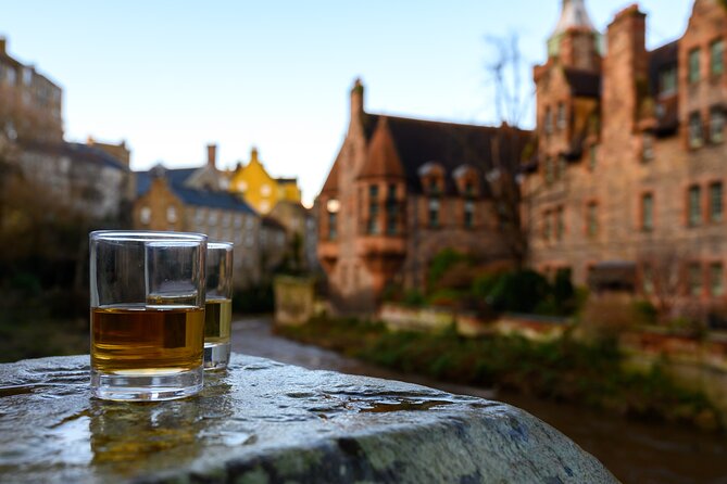 Glasgow: Stirling Castle & Loch Lomond Private Luxury Day Tour - Balmaha: Tom Weir Statue, Loch Views, and Coffee Time