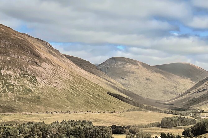 Glenfinnan Viaduct Glencoe Fort William Private Tour Glasgow - Stirling Castle and the Wallace Monument Stops That Set the Stage