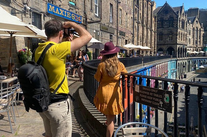 Guided 60-Minute Photography and sightseeing Tour in Edinburgh - Stop 3: Greyfriars Bobby, story plus Instagram editing