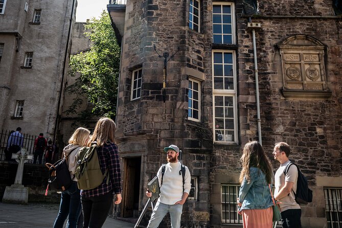Guided Walking Tour of Edinburgh Historic Old Town - The gothic spire and John Knox: religion, power, and the view of the past