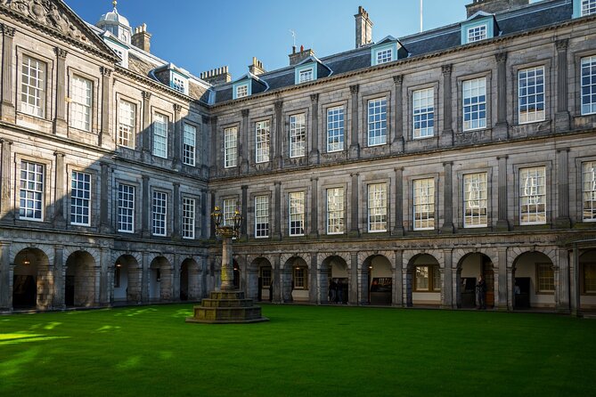 Harry Potter Edinburgh Top Sights Tour with Holyrood Palace - The Real Value: Potter Storytelling Plus Holyrood Tickets