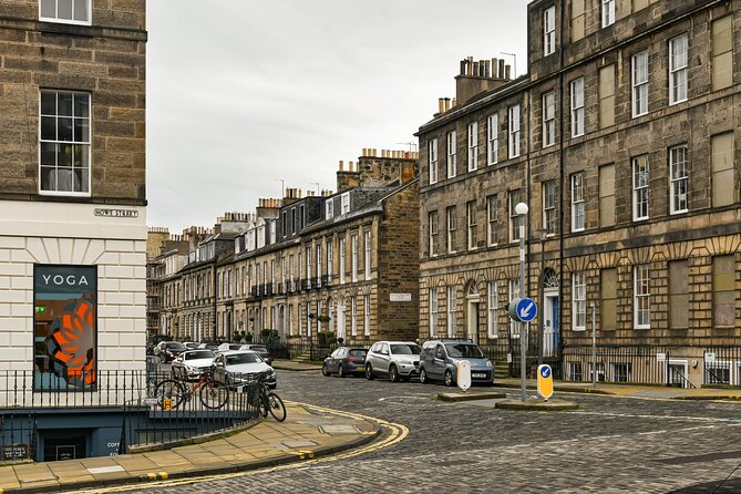 Harry Potter Origins Tour with Edinburgh Castle Tickets - New Town views and the “key features” your guide points out