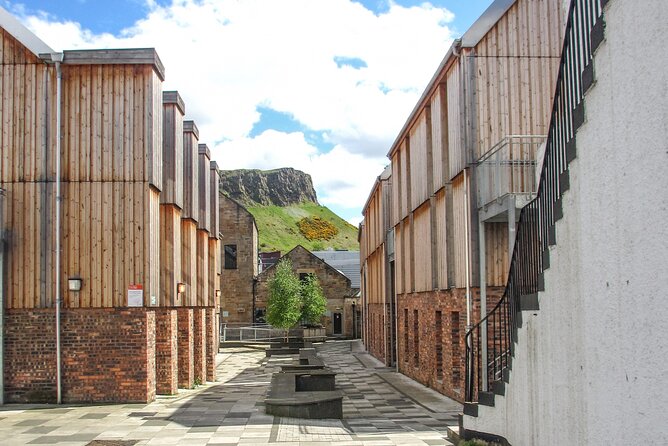 Highlights from Edinburgh’s Old Town: A Self-Guided Audio Tour - Finishing at the Scottish Parliament building