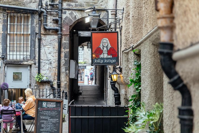 Highlights & Hidden Gems With Locals: Best of Edinburgh Private Tour - The Included Local Drink or Tasting, and How to Make It Count