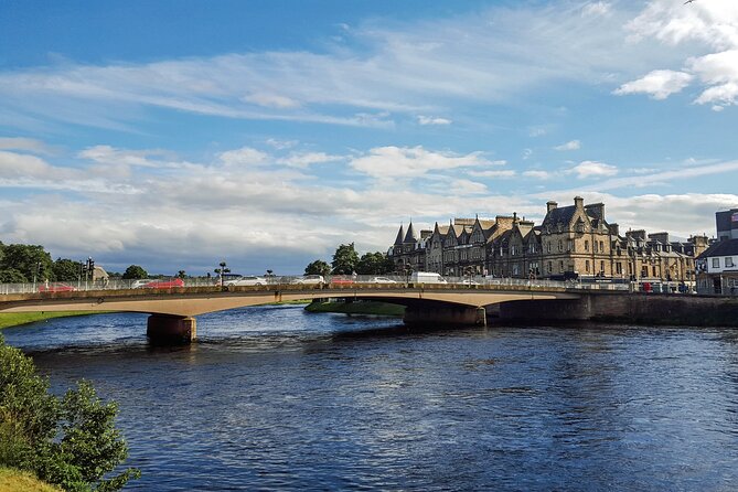 Invergordon Shore Excursion: Inverness, Cawdor Castle & Whisky - A Port-to-Highlands Day With Castle, Cairns, Inverness, and Singleton Whisky