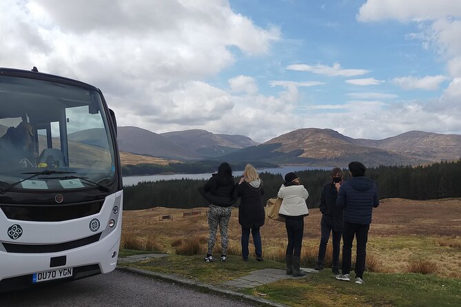 Inverness: Glenfinnan, Mallaig, and Loch Ness Adventure - Stop 3, Mallaig lunch and sea views on the road to the Isles
