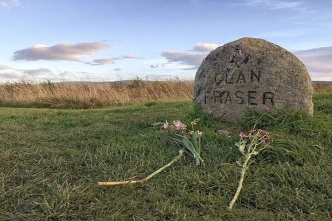 Inverness Outlander Tour - Culloden Battlefield walk: follow the lines, then read the stones