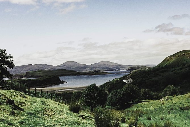 Isle of Skye Day Tour - Portree Harbour and Aros Centre: a practical hour in Skye’s heart