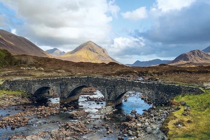 Isle of Skye Day Tour from Fort William - Weather and packing tips that match this itinerary