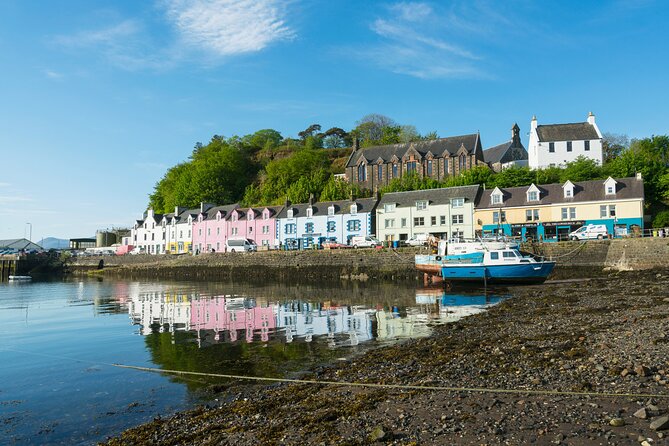 Isle of Skye Full Day Private Tour from Inverness - Portree lunch hour at the VisitScotland iCentre