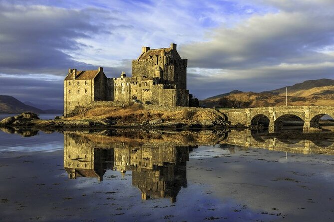 Isle Of Skye Tour - Loch Ness Region Stop: Urquhart Castle and Photo-Friendly Water Views