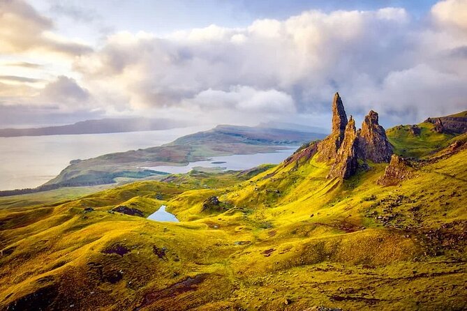 Isle Of Skye Tour - Portree Harbour: Lunch and the Real-Life Skye Break
