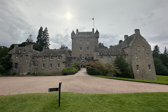 Loch Ness, Cawdor Castle, Outlander Sites & More from Inverness - The best way to see the Highlands in one Inverness half day