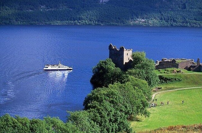Loch Ness Cruise Including Urquhart Castle and Loch Ness Centre - Who should book this, and who should skip it