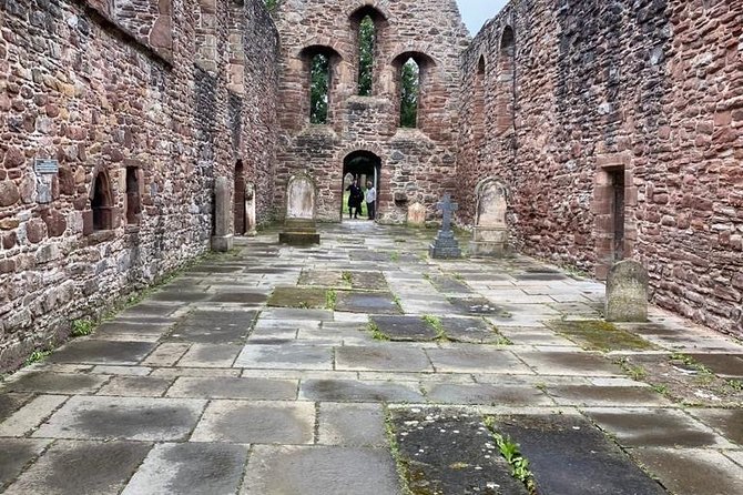 Loch Ness,Culloden Battlefield,Cawdor Castle & Much More From Inverness City - Entering Inverness by St Andrew’s Cathedral and the River Ness story