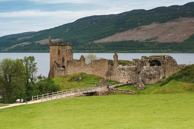Loch Ness, Outlander and Highlands Private Chauffeur Tour from Inverness - Your private Mercedes V250, Wi-Fi, and music setup