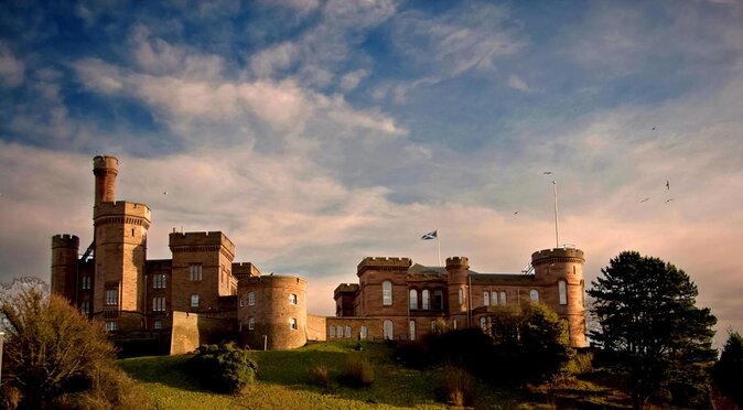 Loch Ness , Outlander , Inverness Castle , Clava and Culloden - Key highlights that make this day work