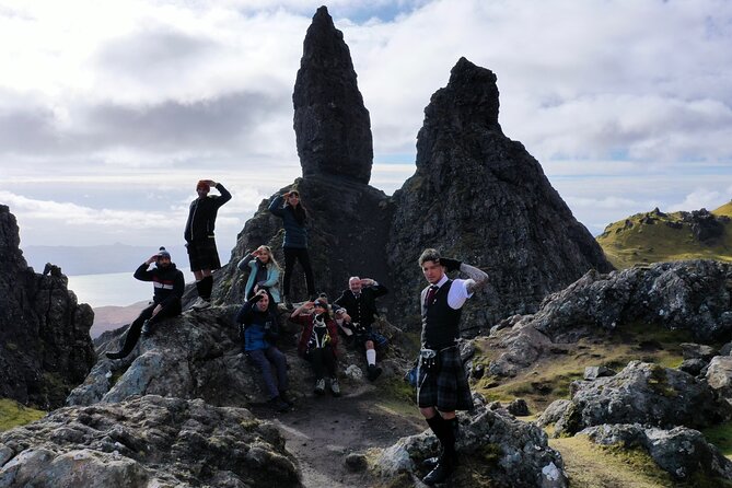 'Luke Skye-Walkers' 1 Day Isle of Skye Adventure + Hike Options - Eilean Donan and the Skye Bridge, two icons with smart constraints