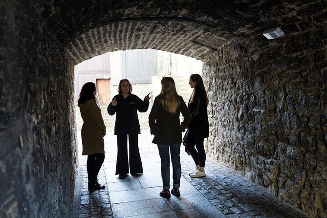Multi-Sensory Witches Trials & Truth Tour in Edinburgh - Where you start: Mercat Cross to the Royal Mile