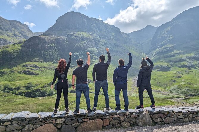 Oban and Glencoe and Highlands Day Tour from Glasgow - Small group comfort and the 16-seater minibus reality