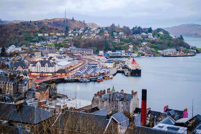 Oban and the West Highlands Day Trip from Glasgow - Kilchurn Castle ruins and Loch Awe: when the coach becomes your classroom