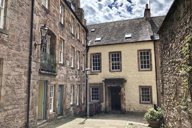 Old Edinburgh Private Walking Tour - Why this Old Town walk is a smart use of 1.5 hours