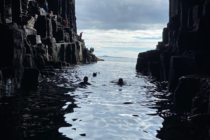 One Day Private Sailing from Oban Marina with Lunch - Meeting the Chinwag: what the start in Oban feels like