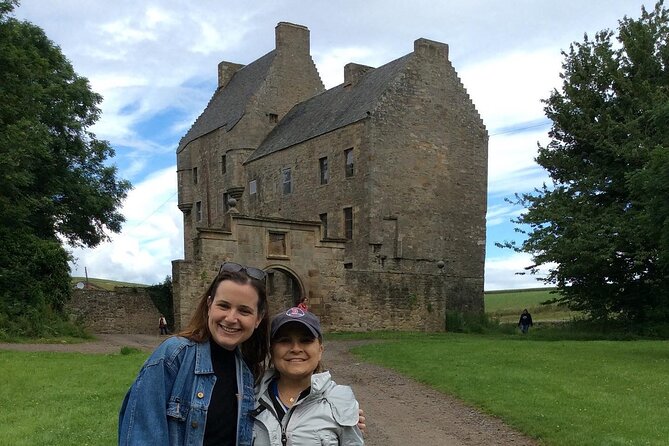 Outlander Day Tour from Glasgow - Blackness Castle: the Outlander Fort William look, plus real context