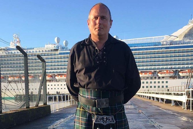 Outlander Experience - Castle Leod for Clan MacKenzie, short look, strong signal