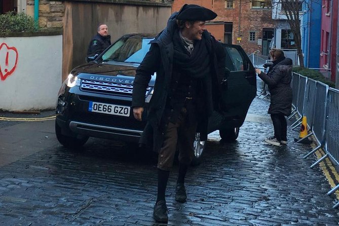 Outlander Walking Tour of Edinburgh's Old Town - Canongate Kirk: a novel moment tied to a real street corner