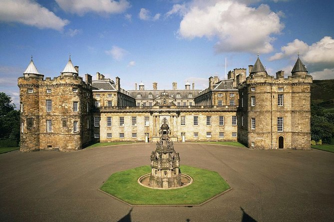 Palace of Holyroodhouse Admission Ticket - Your self-guided multimedia route, and what “about 1 hour” means