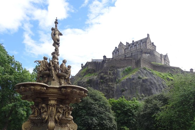 Private 4 Hour Tour of Edinburgh in a Spacious 6-seater Mercedes - Grassmarket, Greyfriars Bobby, and the Photo Spots You’ll Actually Use