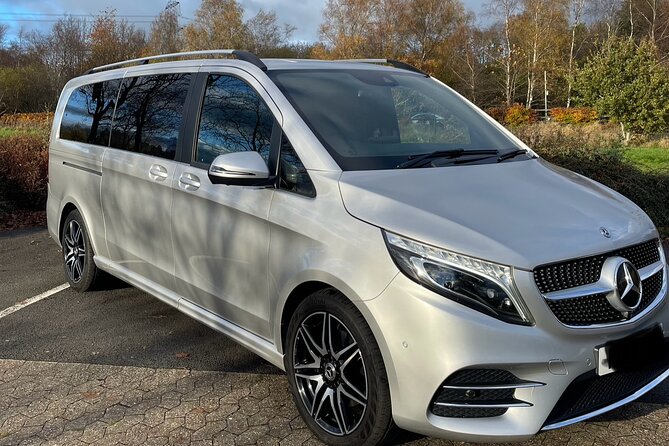 Private Airport Transfer from Edinburgh airport to Glasgow - Meeting your chauffeur at Edinburgh Airport, with less guesswork