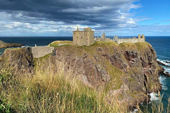 Private Balmoral Glamis Dunnottar Castles Tour from Aberdeen - Balmoral Castle Grounds: The Royal-Family Headliner