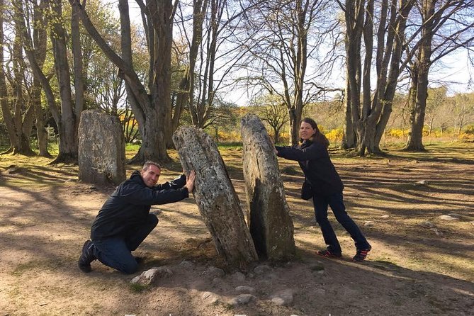Private - Culloden, Clava Cairns Day Tour from Edinburgh - 8:00 am Edinburgh pickup, then straight into the Highlands