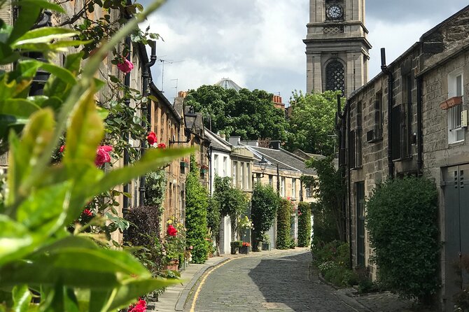 Private Edinburgh City 4-Hour Guided Tour in a black cab LEVC TX - Greyfriars to Surgeons’ Hall: The Gritty, Odd Stories You Remember