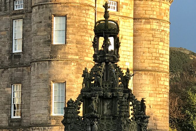 Private Edinburgh City 4-Hour Guided Tour in a black cab LEVC TX - Price and Value for a Private Group Up to Four